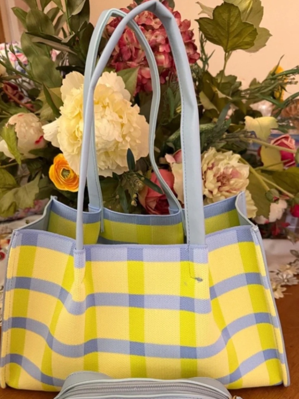 NEIMAN MARCUS POWDER BLUE PLAID KNIT TOTE